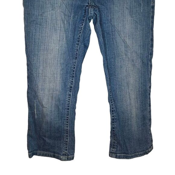 Vanity Vintage Denim Capris - Picture 6 of 7